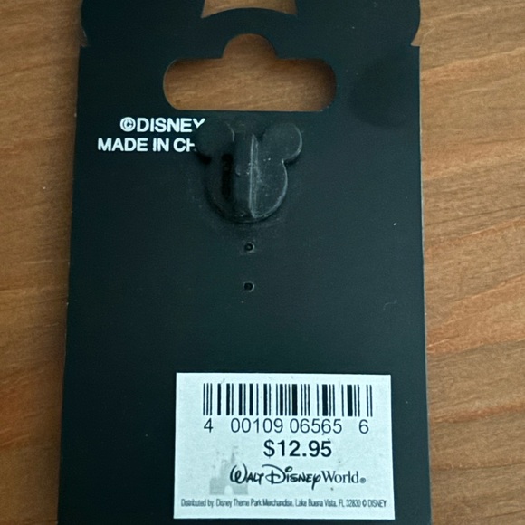 Disney 2008 New Years Eve Pin - Picture 2 of 2